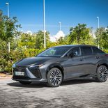 Lexus RZ 450e Luxury (Gris Sonic) - Miniatura 1