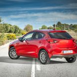 Mazda 2 Zenith Soul Red Crystal - Miniatura 25