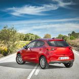 Mazda 2 Zenith Soul Red Crystal - Miniatura 26