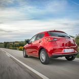 Mazda 2 Zenith Soul Red Crystal - Miniatura 17