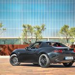 Mazda MX-5 RF Dark Red Edition - Miniatura 17