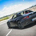 Mazda MX-5 RF Dark Red Edition - Miniatura 18