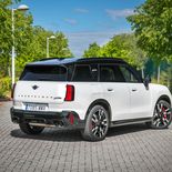 MINI Countryman JCW (Nanuq White) - Miniatura 21