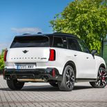 MINI Countryman JCW (Nanuq White) - Miniatura 25