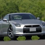 Nissan GT-R R35 - Miniatura 6