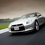 Nissan GT-R R35 - Miniatura 23