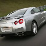 Nissan GT-R R35 - Miniatura 21