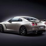 Nissan GT-R R35 - Miniatura 12