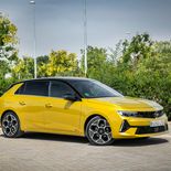 Opel Astra Ultimate 1.2T 130 CV - Miniatura 4