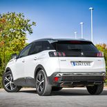 Peugeot 3008 GT Plug-In Hybrid 225 e-EAT8 (Blanco nacarado) - Miniatura 2