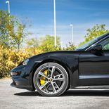 Porsche Taycan Cross Turismo Turbo S - Miniatura 17