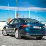 Skoda Superb iV PHEV Berlina - Miniatura 12