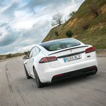 Tesla Model S Plaid (Blanco Perla) - Miniatura 21