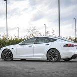 Tesla Model S Plaid (Blanco Perla) - Miniatura 24