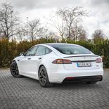 Tesla Model S Plaid (Blanco Perla) - Miniatura 26