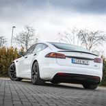 Tesla Model S Plaid (Blanco Perla) - Miniatura 28