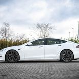 Tesla Model S Plaid (Blanco Perla) - Miniatura 15