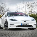 Tesla Model S Plaid (Blanco Perla) - Miniatura 6