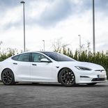 Tesla Model S Plaid (Blanco Perla) - Miniatura 7