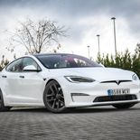 Tesla Model S Plaid (Blanco Perla) - Miniatura 10