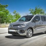 Toyota Proace City Verso 1.5D 130 CV 8AT Family Advance - Miniatura 1