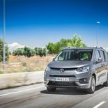 Toyota Proace City Verso 1.5D 130 CV 8AT Family Advance - Miniatura 3