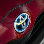 Toyota Yaris Electric Hybrid 2021 (Rojo Tokio) - Miniatura 13