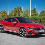 Volkswagen Arteon eHybrid R-Line (Rojo Intenso) - Miniatura 3