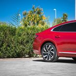 Volkswagen Arteon eHybrid R-Line (Rojo Intenso) - Miniatura 14