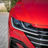 Volkswagen Arteon eHybrid R-Line (Rojo Intenso) - Miniatura 8