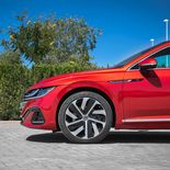 Volkswagen Arteon eHybrid R-Line (Rojo Intenso) - Miniatura 19