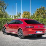 Volkswagen Arteon eHybrid R-Line (Rojo Intenso) - Miniatura 20