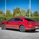 Volkswagen Arteon eHybrid R-Line (Rojo Intenso) - Miniatura 21