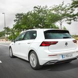 Volkswagen Golf 1.5 eTSI 150 CV DSG First Edition (Blanco Puro) - Miniatura 16