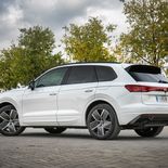 Volkswagen Touareg R PHEV (Blanco Perlado) - Miniatura 21