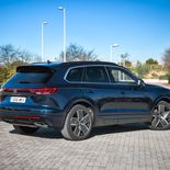 Volkswagen Touareg V6 3.0 TDI R-Line (Meloe Blue) - Miniatura 17