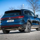 Volkswagen Touareg V6 3.0 TDI R-Line (Meloe Blue) - Miniatura 22