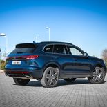 Volkswagen Touareg V6 3.0 TDI R-Line (Meloe Blue) - Miniatura 19