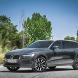 Volvo V60 Cross Country D4 - Miniatura 8