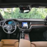 Volvo V60 Cross Country D4 - Miniatura 2