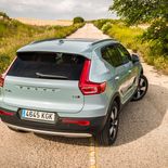 Volvo XC40 T5 Momentum - Miniatura 2