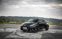 Foto 2 - Toyota GR Yaris Negro