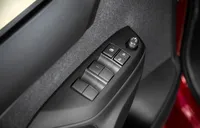 Foto 2 - Toyota Yaris Electric Hybrid 2021 (Rojo Tokio)