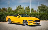 Foto 2 - Ford Mustang Convertible California Special