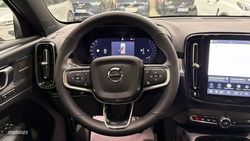 Volvo XC40 Plus, B4 Mild hybrid, Gasolina, Dark - Miniatura 10