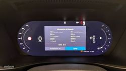 Volvo XC40 Plus, B4 Mild hybrid, Gasolina, Dark - Miniatura 11
