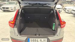 Volvo XC40 Plus, B4 Mild hybrid, Gasolina, Dark - Miniatura 13