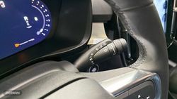 Volvo XC40 Plus, B4 Mild hybrid, Gasolina, Dark - Miniatura 20
