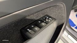 Volvo XC40 Plus, B4 Mild hybrid, Gasolina, Dark - Miniatura 21