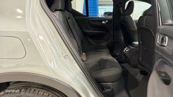 Volvo XC40 Plus, B4 Mild hybrid, Gasolina, Dark - Miniatura 29